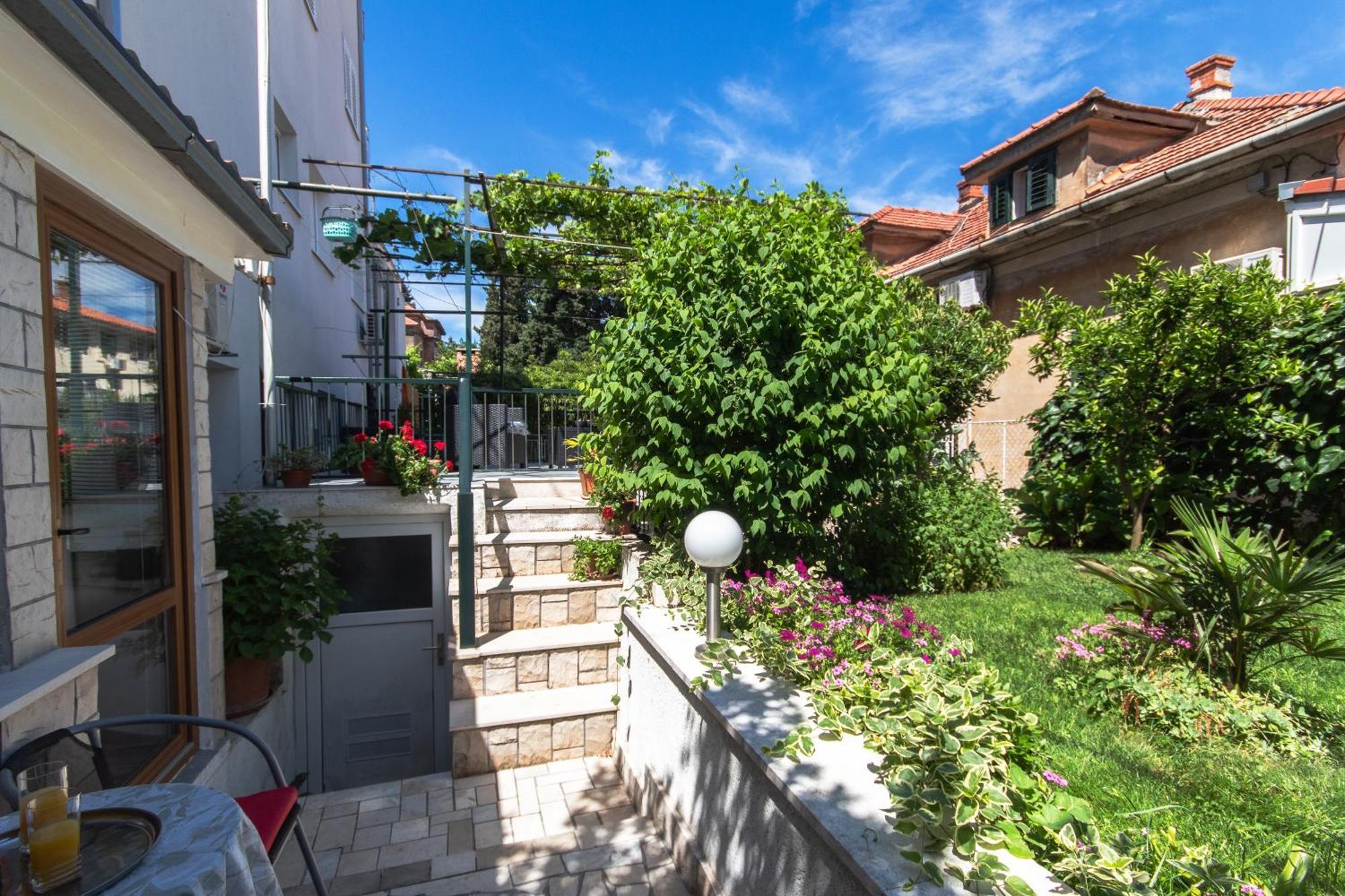 Marjan Hill 3-Br Apt,5 Guests Private Garden Near Beach Split Dış mekan fotoğraf